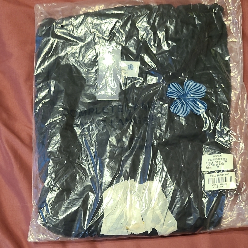 Liz Lange Black Maxi Dress